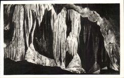 Caves of Saint Cezaire close Fatty Interior CPA of the alcove (lesc olonnes)