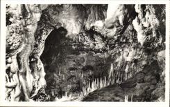 Hohlen von Sainte Cezaire nahes fetthaltiges CPA der grosse Raum gesehen vom Zugangsdurchgang