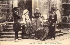 Keriolet CPA old Costumes of the Museum Bridge Swallow-hole Tregunc Riec Bridge the abbot Elliant (folklore)