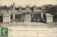 Palate of Fontainebleau CPA the grid of honor and court of the Good-byes