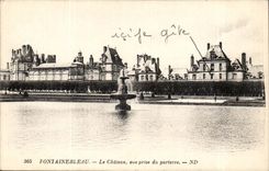 Fontainebleau CPA the castle seen from of the floor