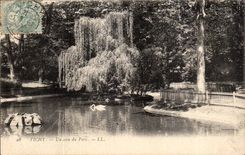 Vichy CPA a corner of the park