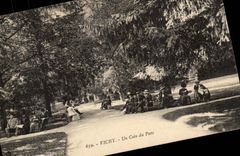 Vichy CPA a corner of the park