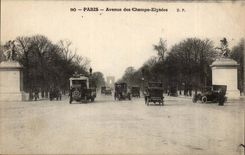 Paris CPA Which occurred of the Champs Elysees