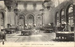 Interior Vichy CPA of the casino the room of the plays