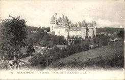 Pierrefonds CPA le chateau vue generale du Cote Est
