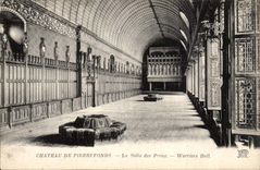 Chateau de Pierrefonds CPA la salle des Preux