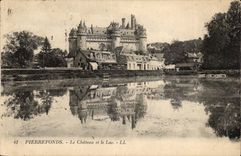 Chateau de Pierrefonds CPA le chateau et le lac