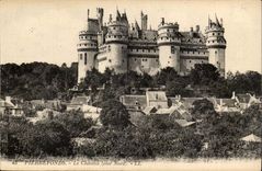 Chateau de Pierrefonds CPA Le chateau (cote Nord)