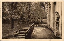 Versailles CPA Entrance of Trianon under wood