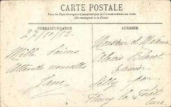 Pierrefonds CPA La rue Notre Dame et le chateau