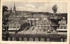 Nancy - La Place Stanislas vue de Hotel de Ville - CPA 