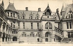 Pierrefonds CPA das Schloss das courd der Ehre der Belfry