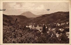 CPA Auvergne Royat a corner of the Royat old man and Puy de Dome