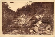 CPA Auvergne the Croizat source and the Petrifying fountain