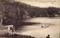 Surroundings of the Mount Gild CPA the lake Pavin