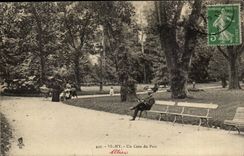 Vichy CPA a corner of the park