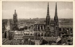 Bordeaux CPA Cathedral Saint Andre and turn Pey Berland Overall picture