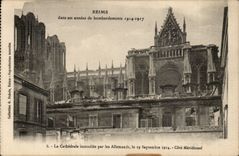 Reims CPA in the years of bombardment 1914 1917 the burnt cathedral the 19 setpmbre 1914