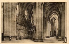 interior Chartres CPA of the cathedral the deambulatoire