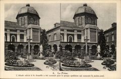 Courtyard CPA the shelter leans with the vault was built for the apotheone group