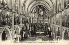 Basilique de Notre DAme du Sacre Coeur CPA Issoudun La grande nef