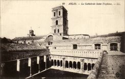 Arles CPA the cathedral Sainte Trophime
