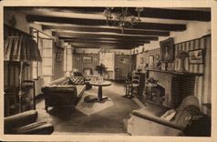 Verniaz S Evian CPA the living room