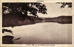 CPA the lake Pavin seen of the Southern bank Auvergne