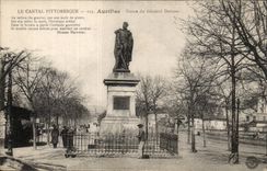 Cantal CPA Aurillac Statue of general Delzons