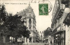 Vichy CPA View of the street of Nimes (hairdresser General Company)
