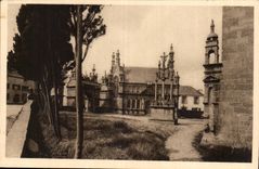 Saint Thegonnec CPA Le calvaire et l'ossuaire