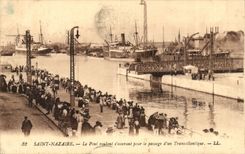 Saint Nazaire CPA die Bruckenoffnung fur den Durchgang eines Klappstuhls