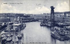 Brest CPA Vue prise du grand pont (bateaux)
