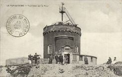 Puy de Dome- Tourists on the Turn-CPA