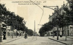 Puy de Dome- Clermont-Ferrand-Prachtstrasse der Pyramide--CPA