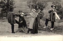 Puy de Dome- Types Of Auvergne the Faggot dance-violin-instrument-music - CPA