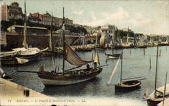 Royan CPA the port and the boulevard Thiers (boat)