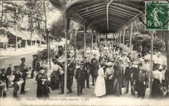 Vichy CPA a corner of the shady walk