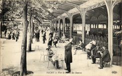 Vichy CPA Towards the palate of the sources