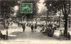 Vichy CPA Seen from in the park