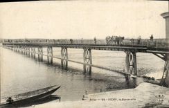 Vichy CPA the footbridge (sinning)