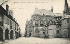 Moulins CPA the bedside of the cathedral and the old corn exchange