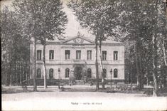 Vichy CPA Town hall