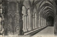 Arles - Gallery of the holy Cloister Trophime - CPA