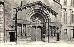 Arles - holy Gate of the Church Trophime - CPA