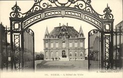 Rueil - the Town hall - CPA