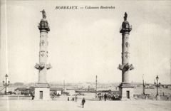 Bordeaux - Rostrales Columns - CPA