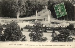 Saint Cloud CPA le parc vue sur les terrasses de l'ancien chateau