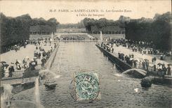 Saint Cloud CPA Les grandes eaux a l'allee du bas parc